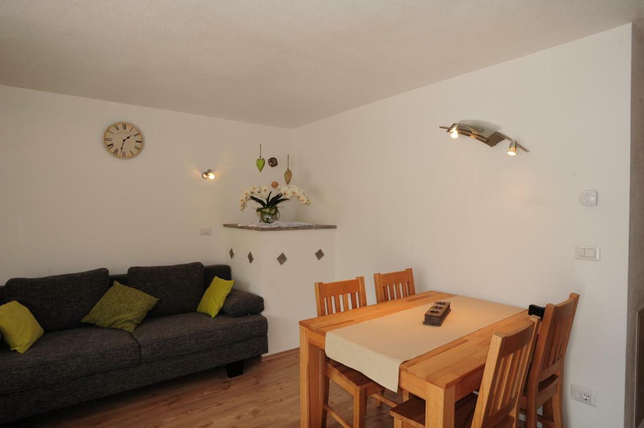 Xl Appartements Steinhaus ภายนอก รูปภาพ