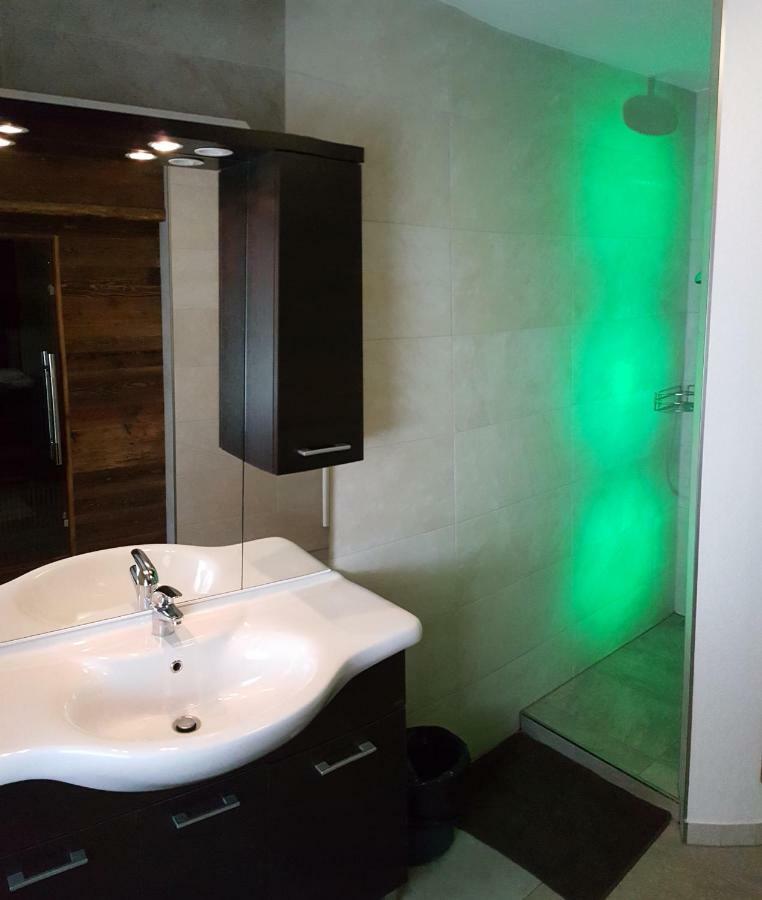 Xl Appartements Steinhaus ภายนอก รูปภาพ