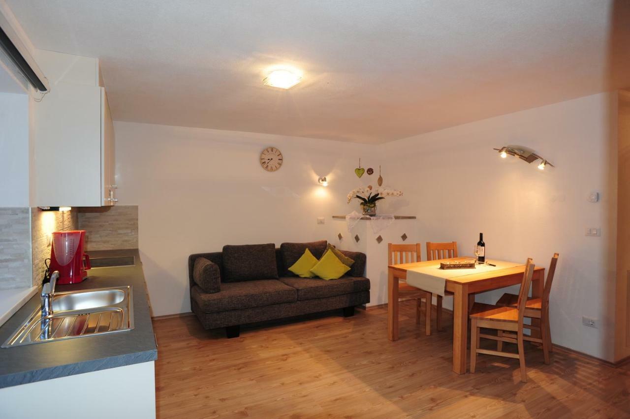 Xl Appartements Steinhaus ภายนอก รูปภาพ